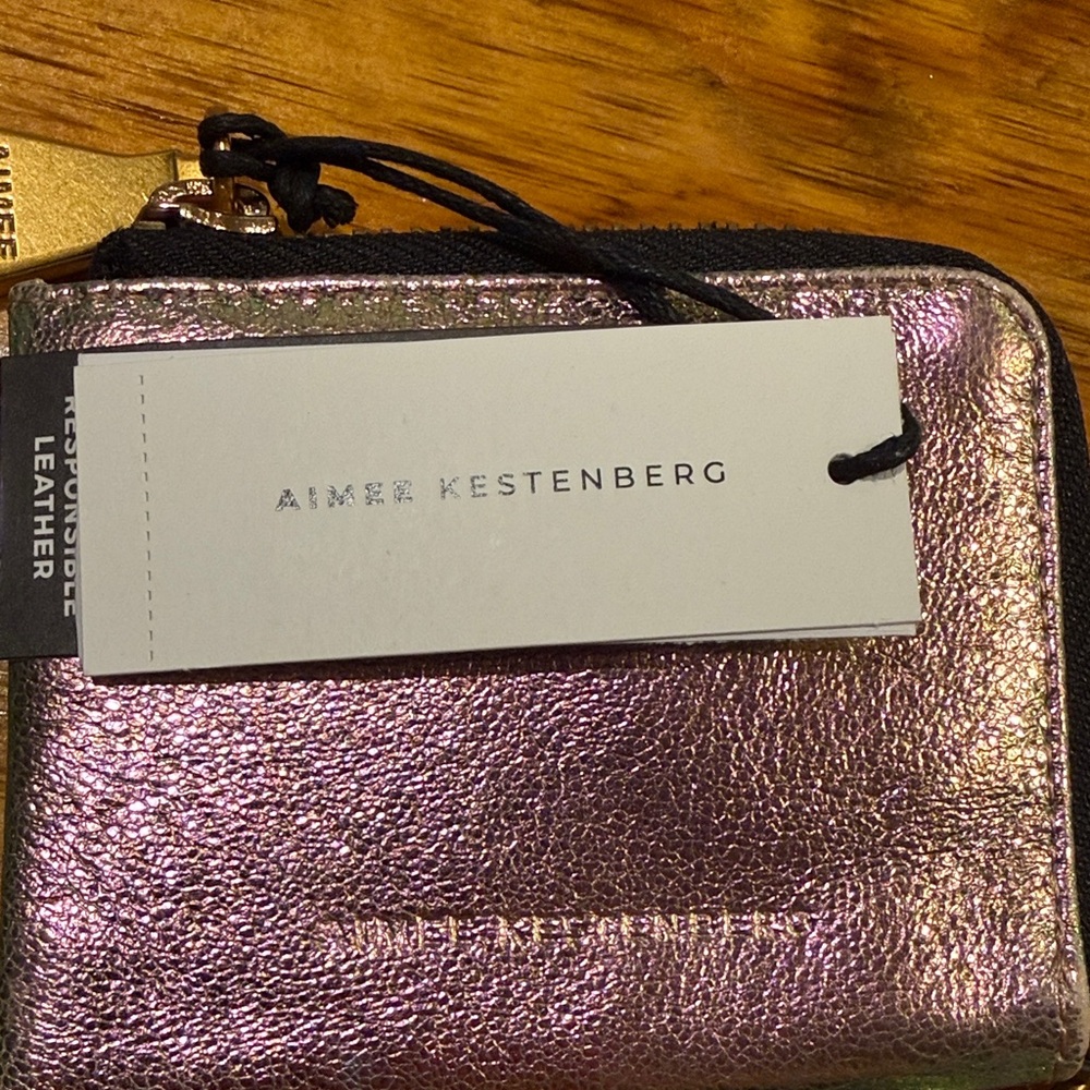 Aimee Kestenberg Iridescent Pink Metallic Leather Wristlet Wallet NWT - Picture 2 of 7